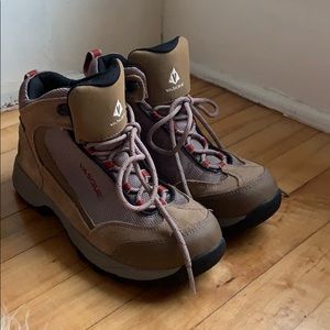 Vasque hiking boots